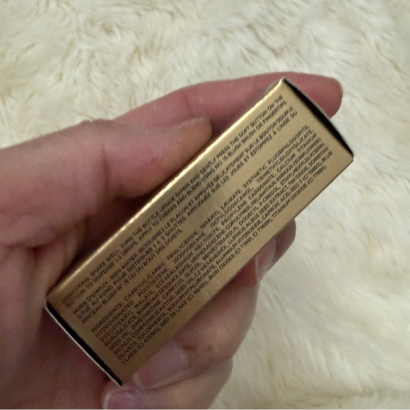 Hourglass Unreal Liquid Blush - vision - Picture 4 of 6